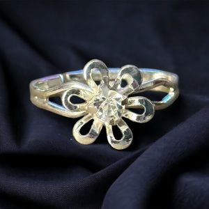 Vintage adjustable flower ring